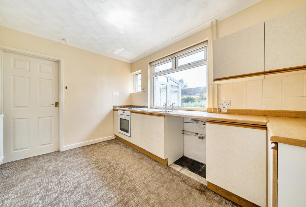 1304509-7-683ef88...