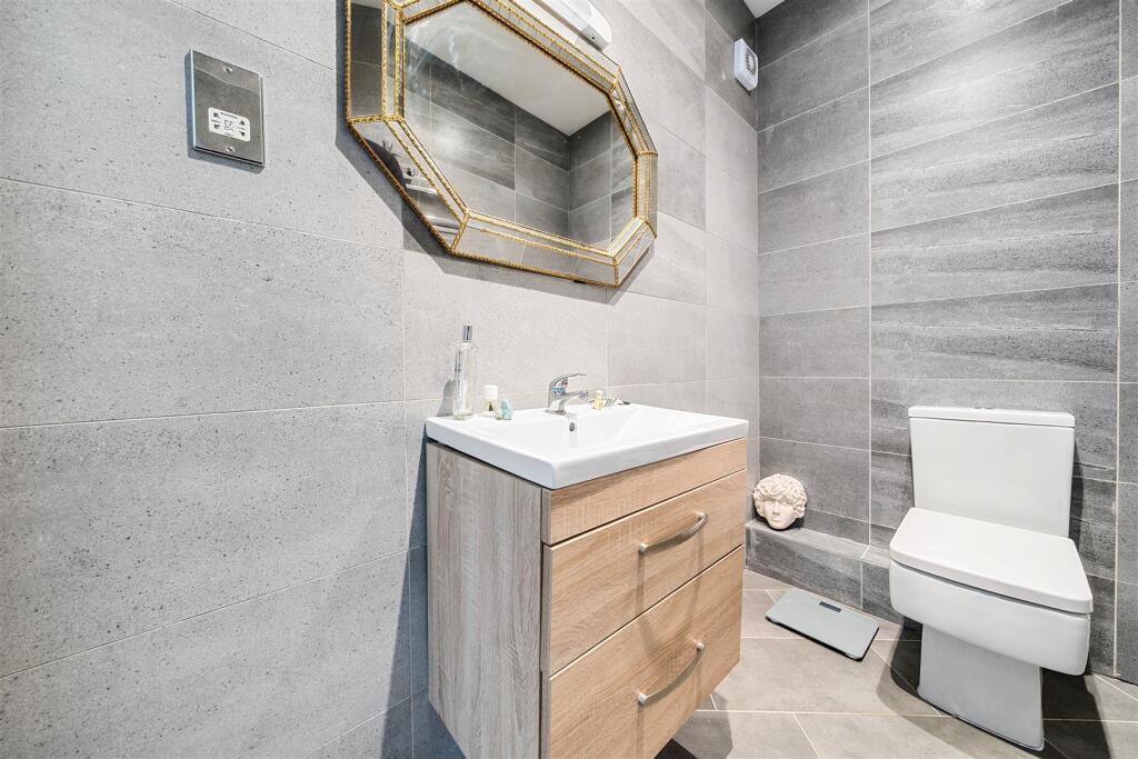 1 Bedroom Flat for sale in Westgate by Guildcrest 