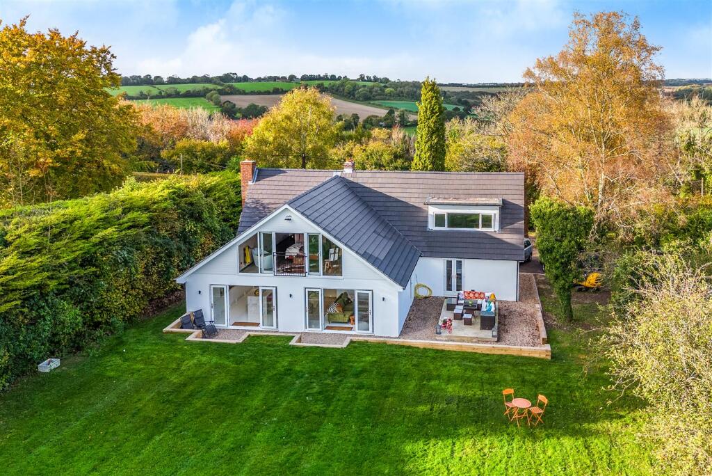 1294893 (2) drone.jpg