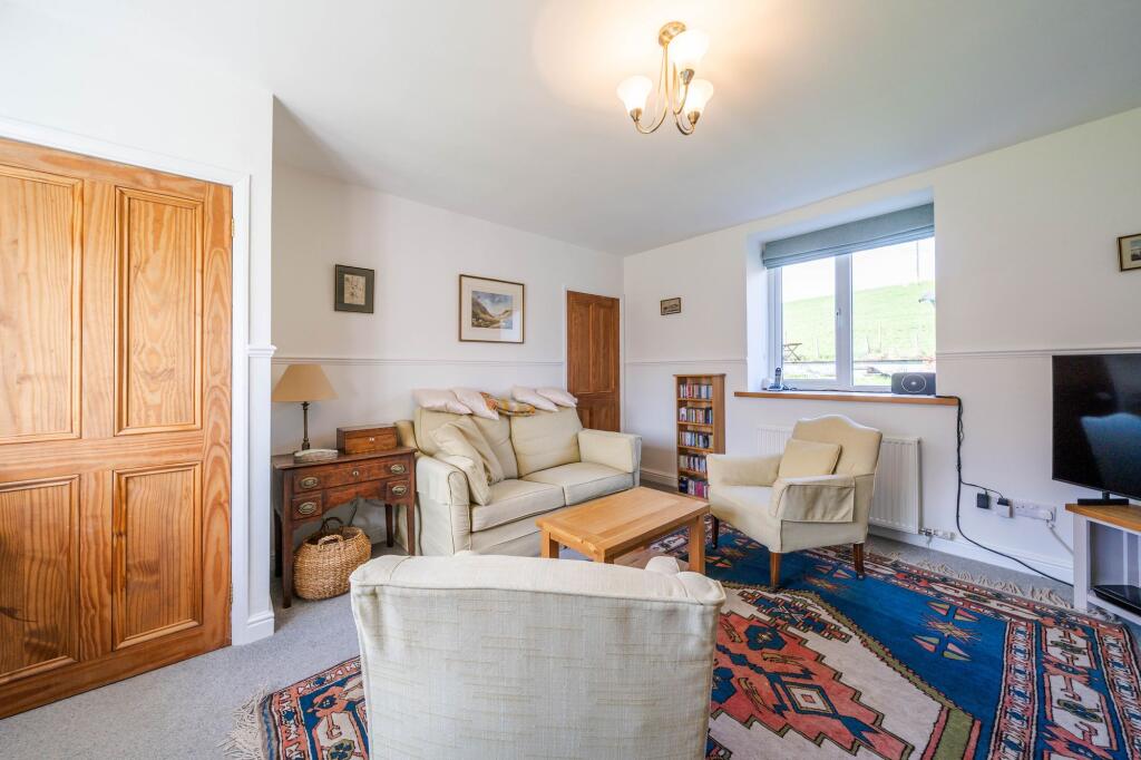 SITTING ROOM