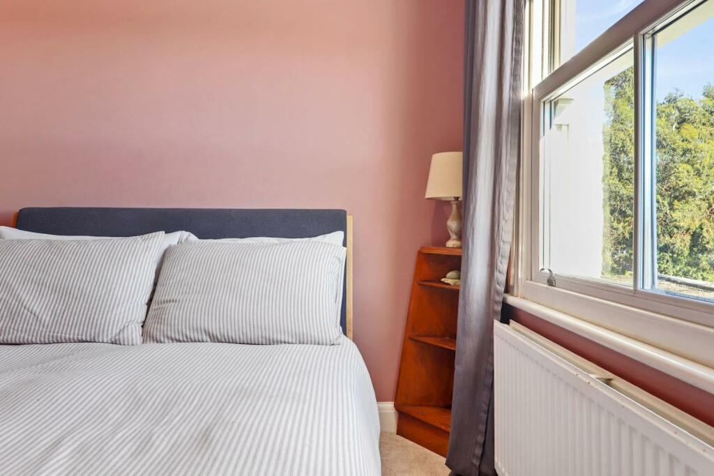 14-f884JHPropWorld - 233b Dartmouth Road - 42 (1)-