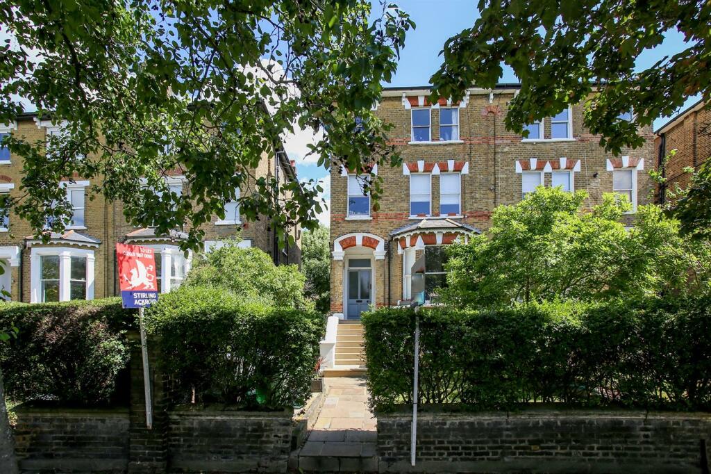 Flat A, 21 Churchfield Rd, W13-15.jpg