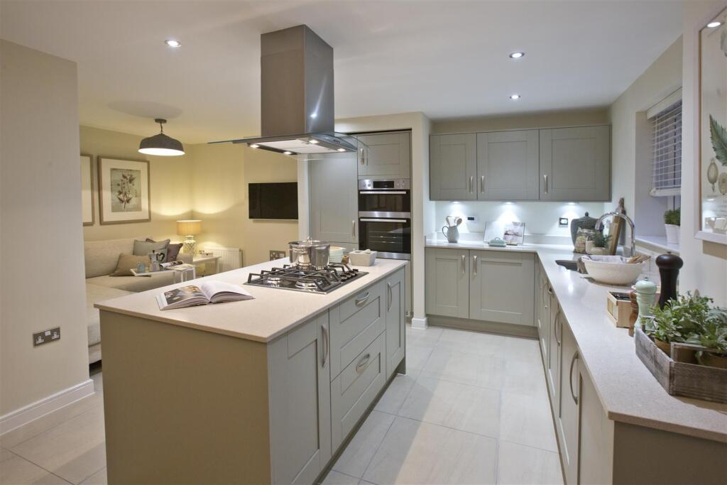_evening images bellway applegarth 2 (003).jpg