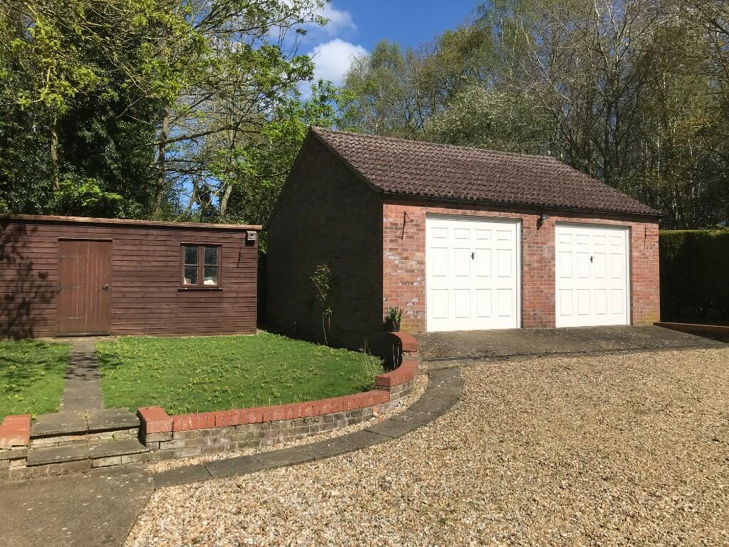Garages 