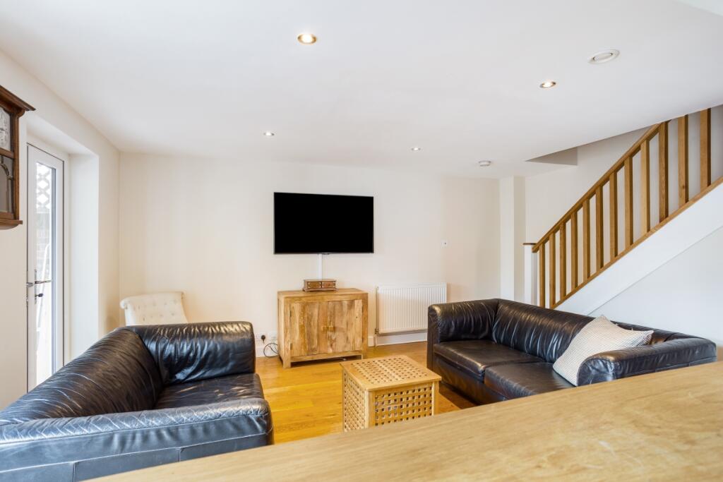 Pebble Cottage 32...