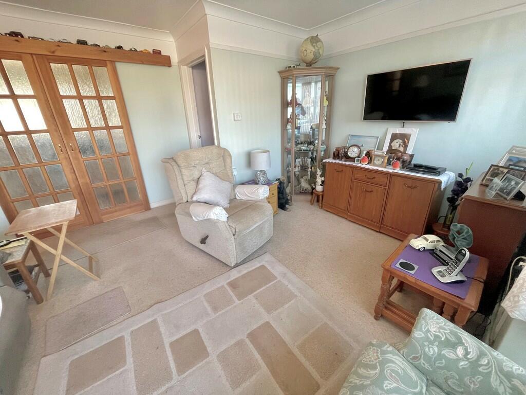 111 Sea Lane Loun...