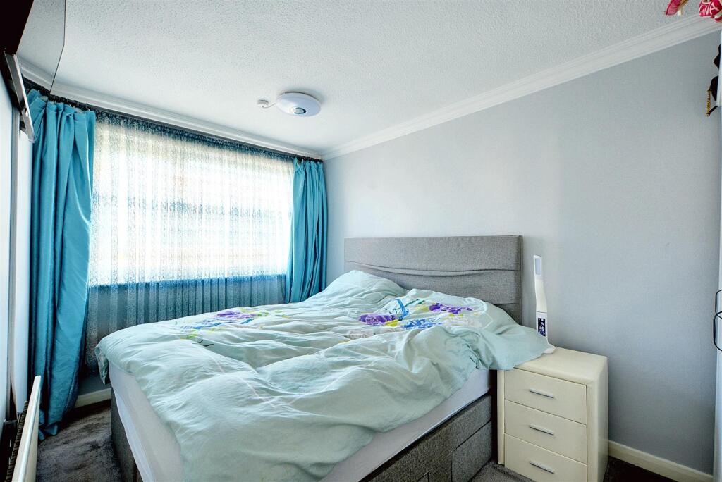 Bedroom 1.jpeg