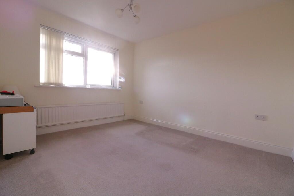 7 Kent Lodge bed ...