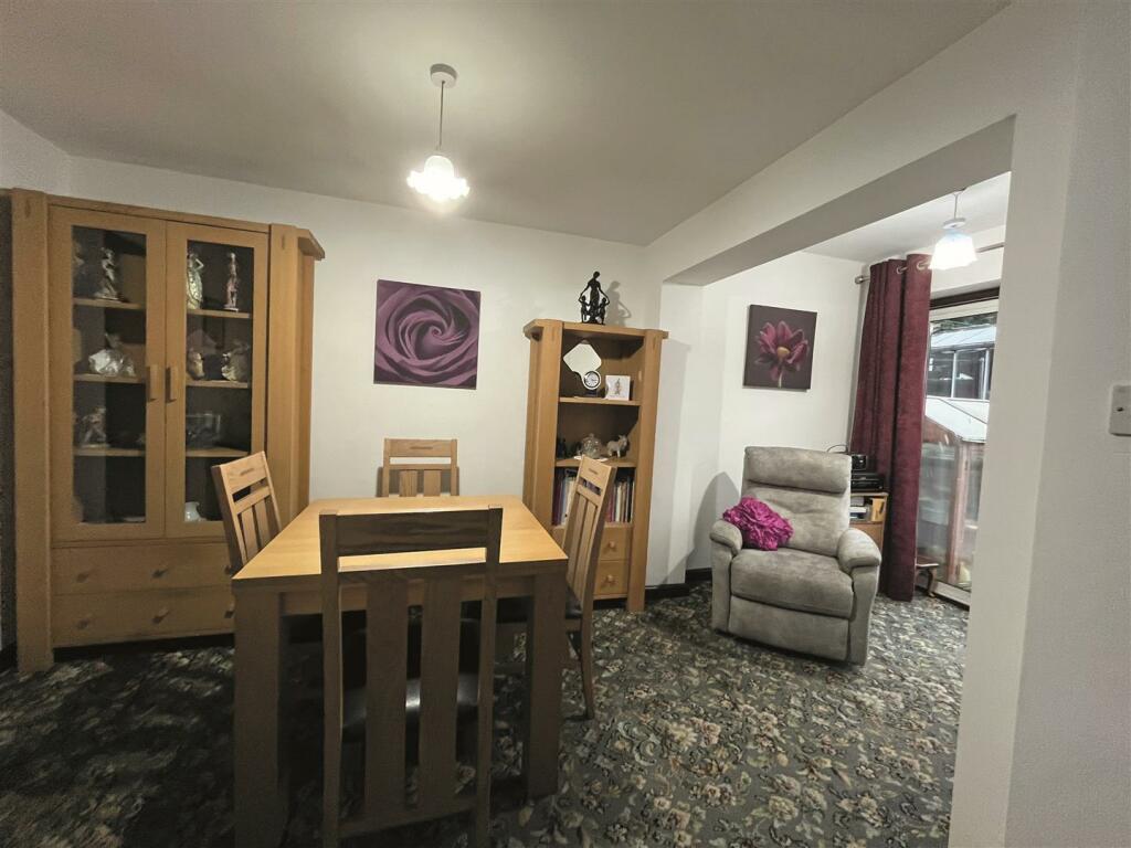 Dining_patio_new_2.jpg