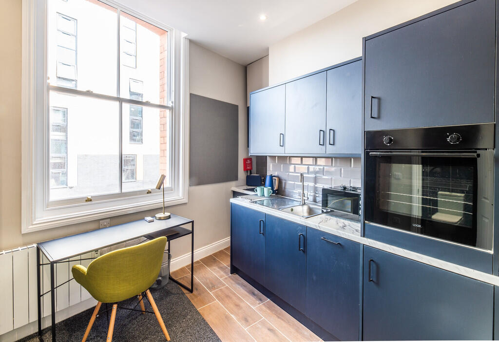 Canning Place B10...