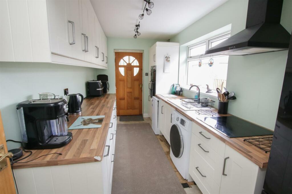 EXTENDED KITCHEN