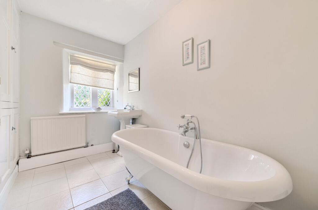 1317137-4-68639af60d546