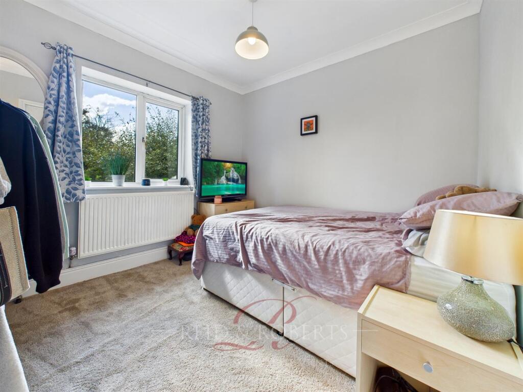 STILL007-BEDROOM3.jpg