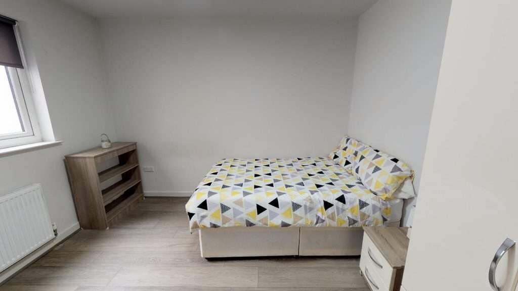 Flat_2_3_St_Peters_Close