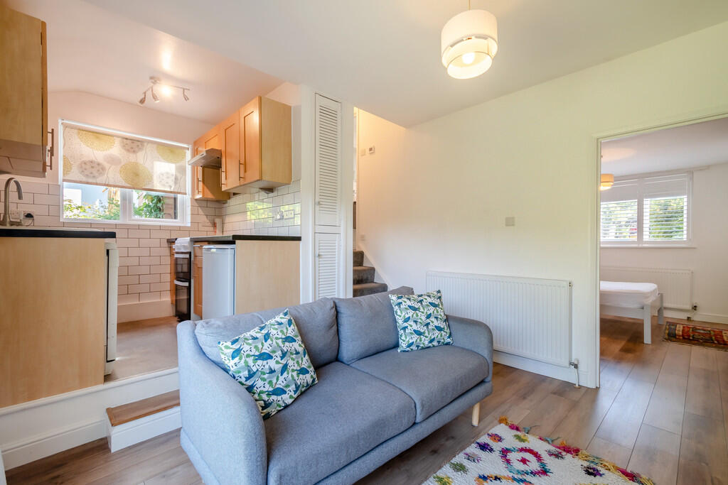 8649457-interior0...