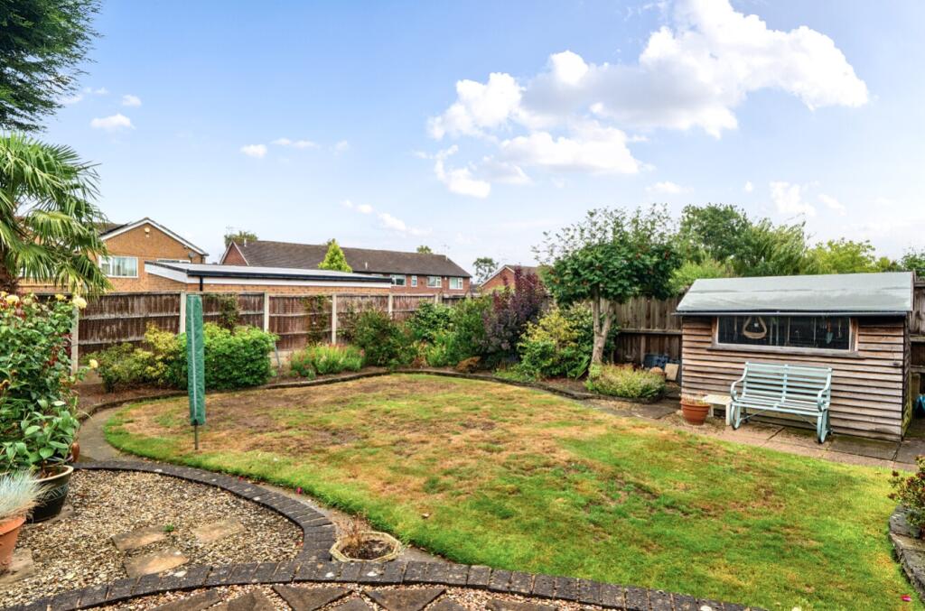 1334071-4-68908eb88abd6