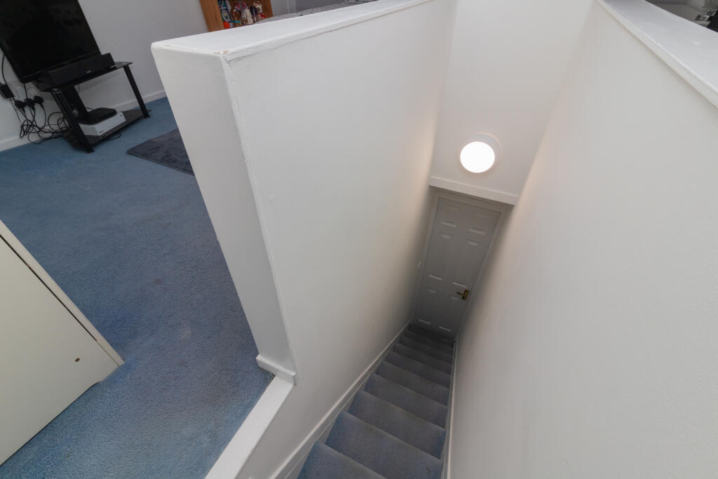 91 Greenlaw crescent L-22