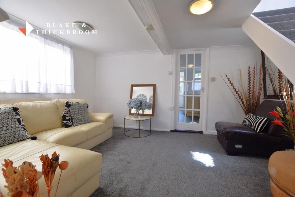 DINING ROOM / RECEPTION ROOM