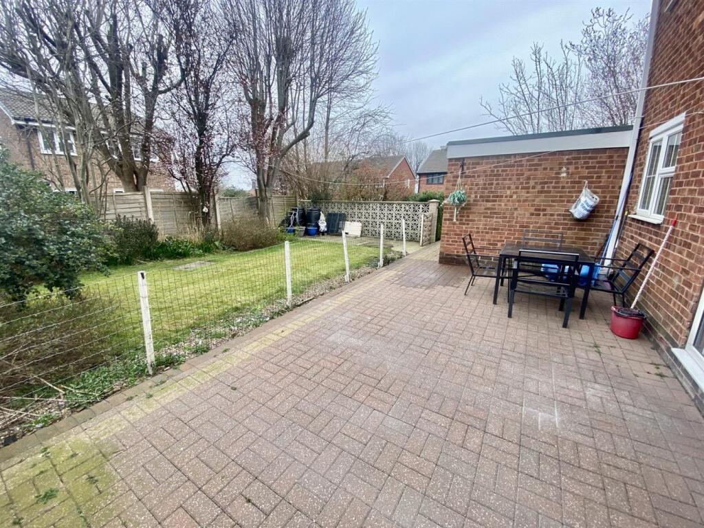 Bramleys Estate Agents - Fernhurst Close - Mirfiel