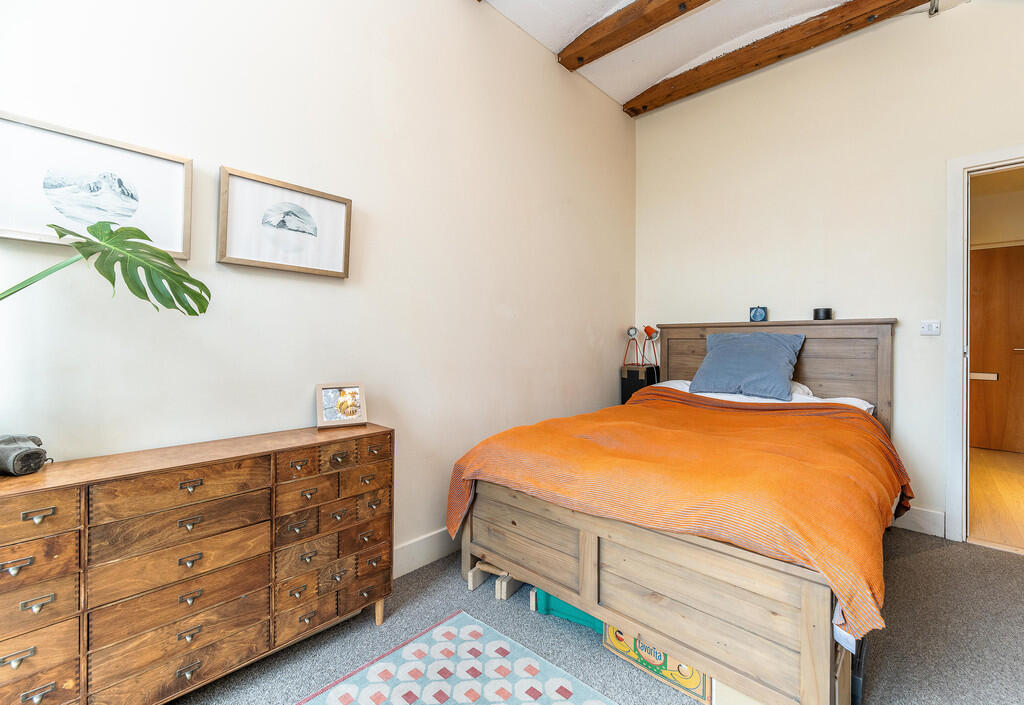 32 William Bancro...