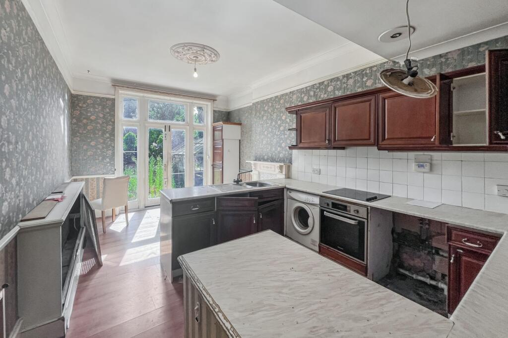 56 Englewood Road, Clapham South, London SW12 9NY