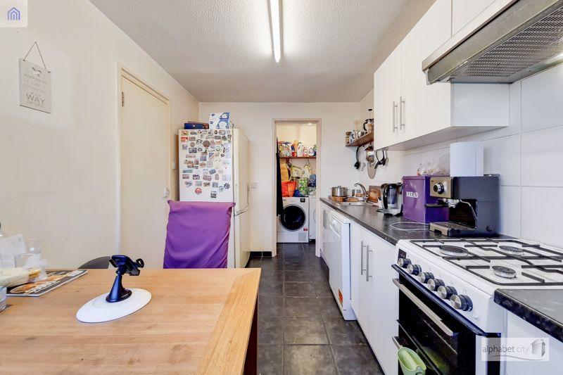Kitchen (2)