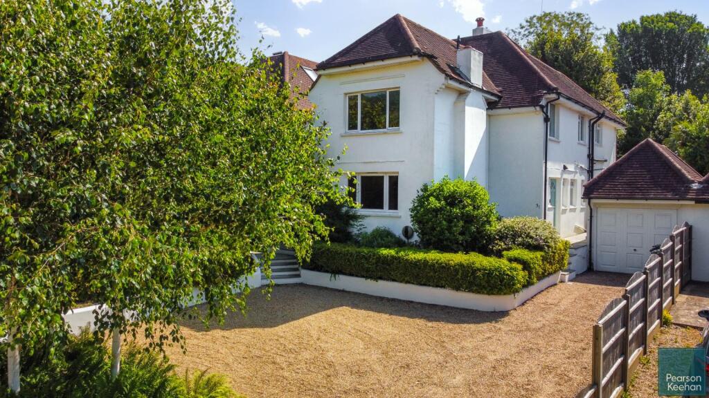 31 Woodland drive , Elevated Front shot (1).jpg