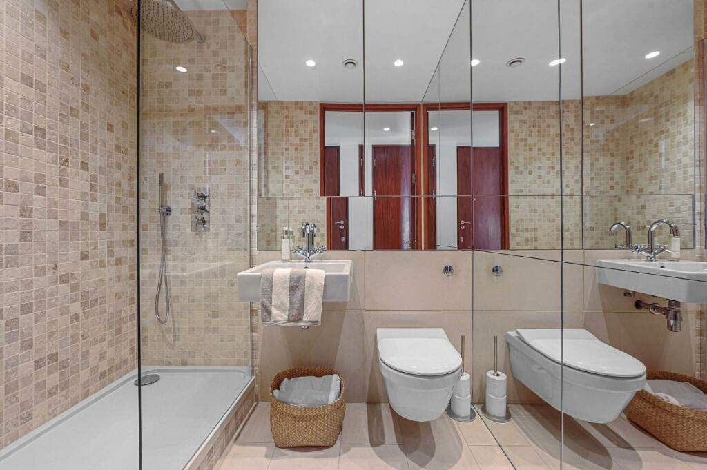 OL-LAT-Flat5LatitudeHouse-1.JPG