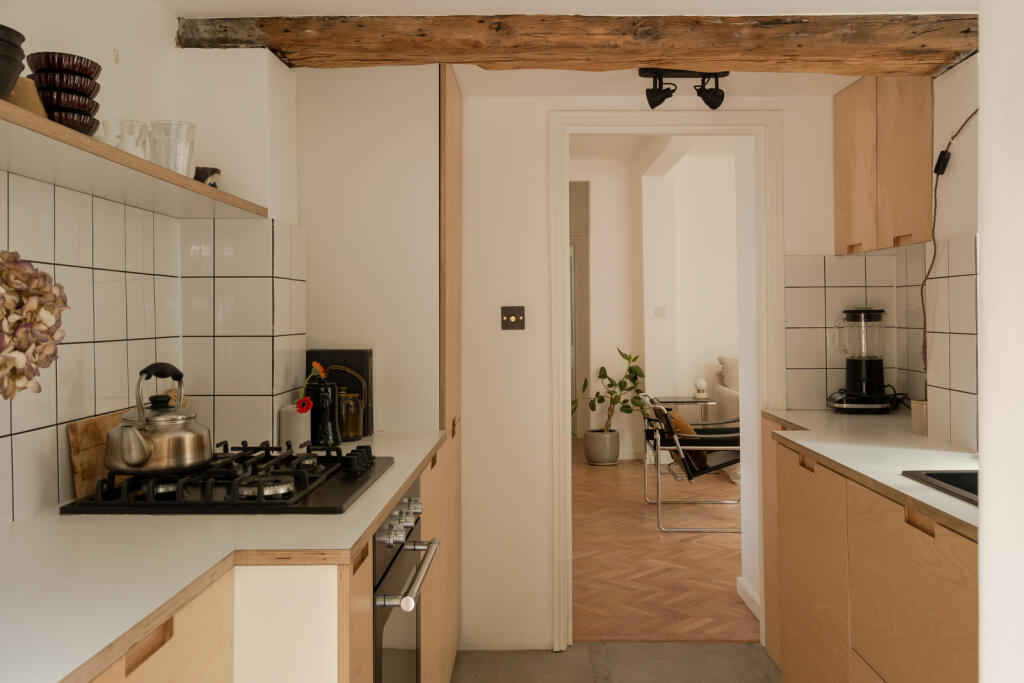 221962 - Morton Road, London, N1 - high res - N...