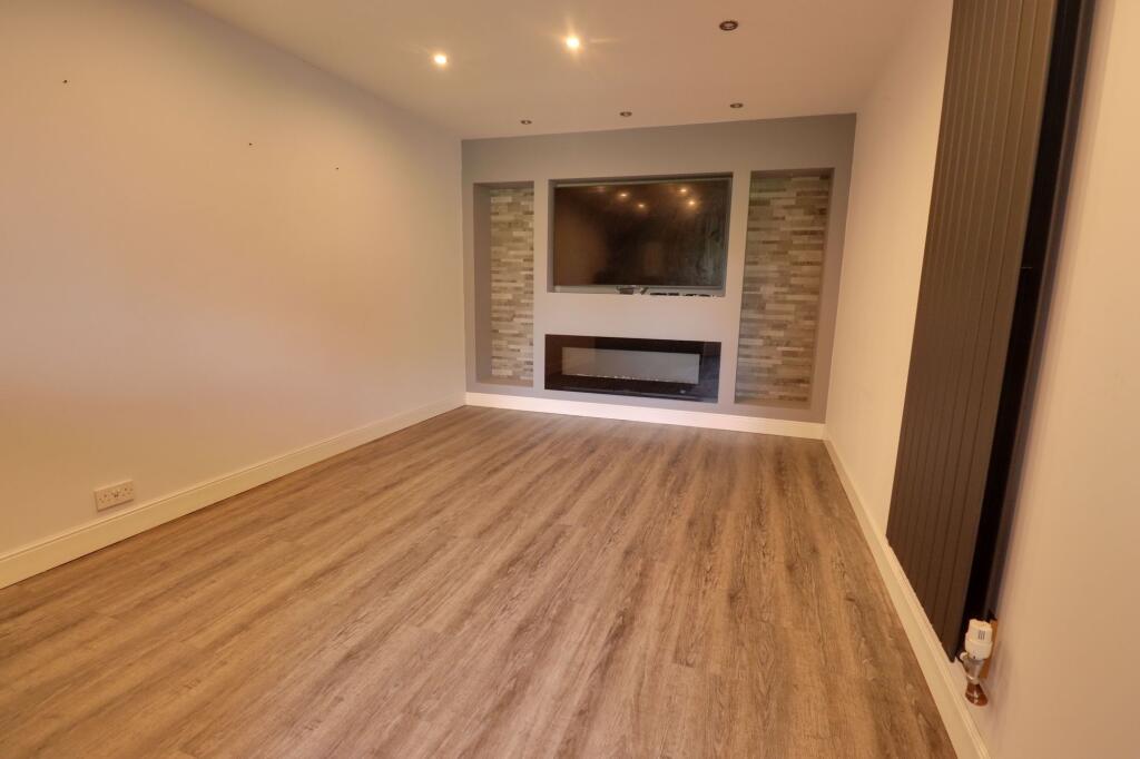 Media Room/Bar