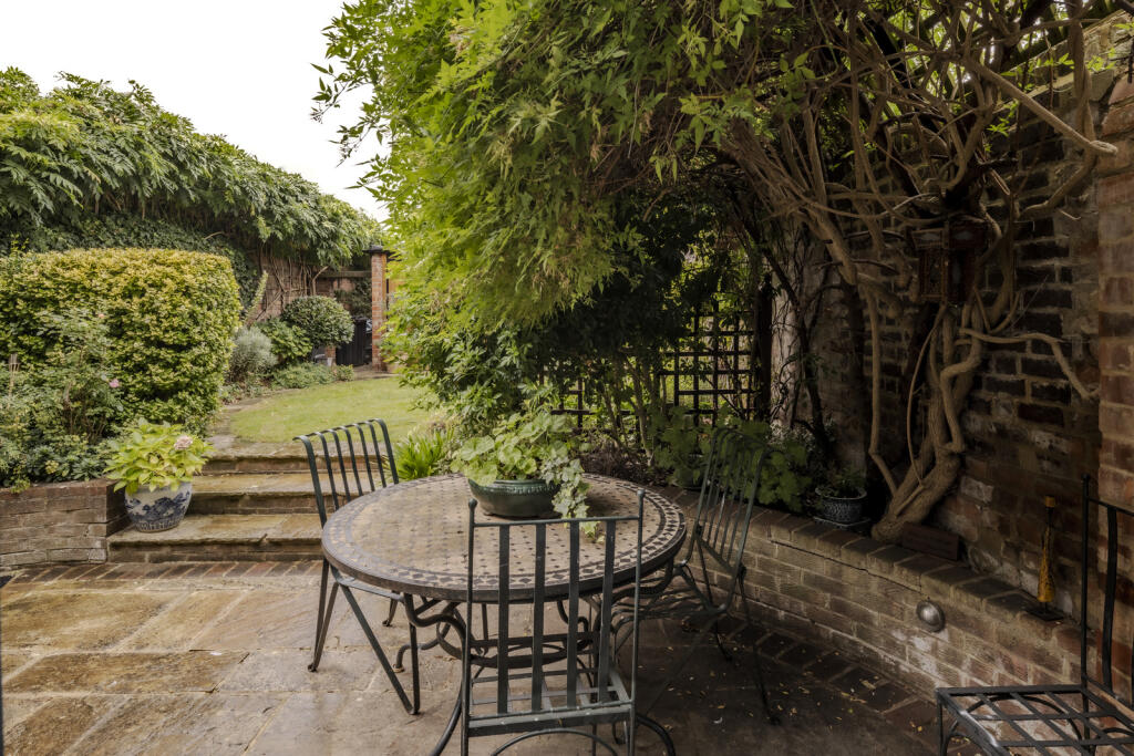 308660 - BShr-13.jpg