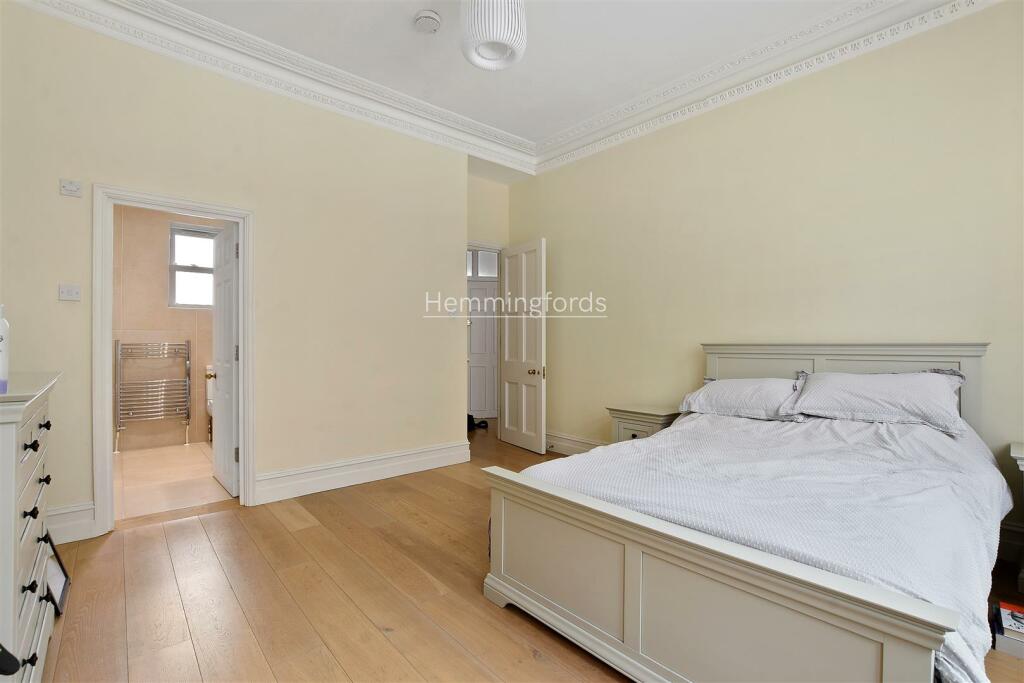 03-GCHMF - Flat 1 64 Paddington St - Bedroom 3-Ori