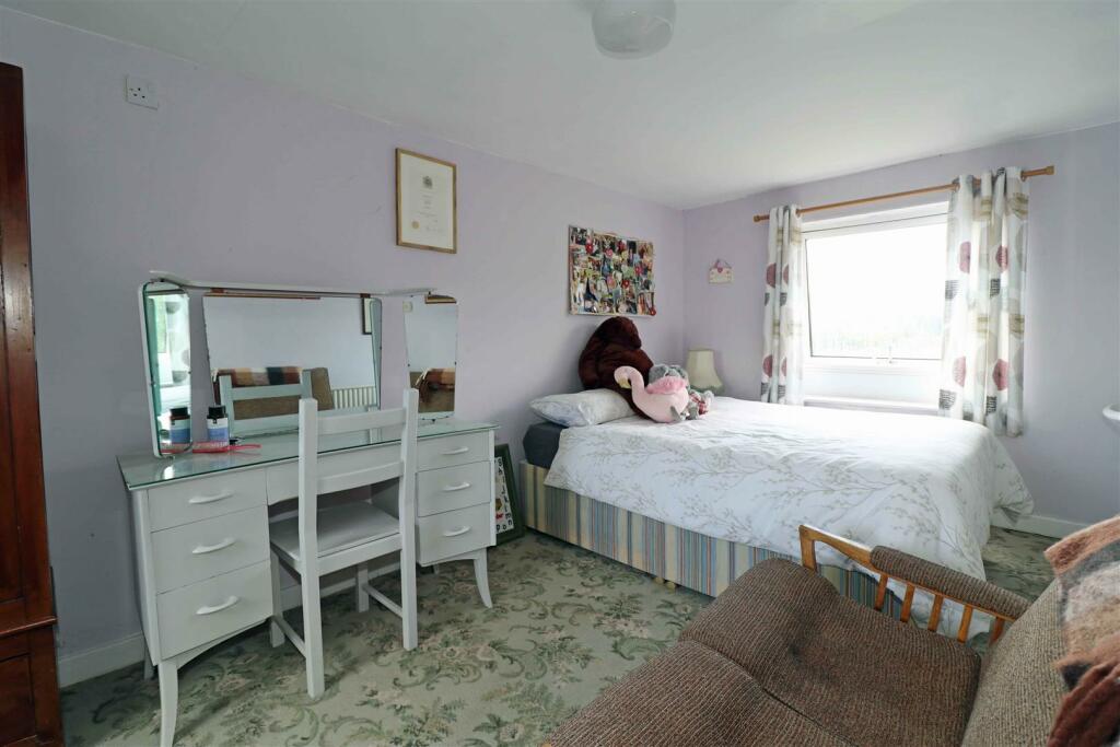 19oakbed3.JPG