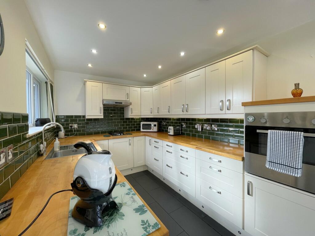 Kitchen/Breakfast Ro