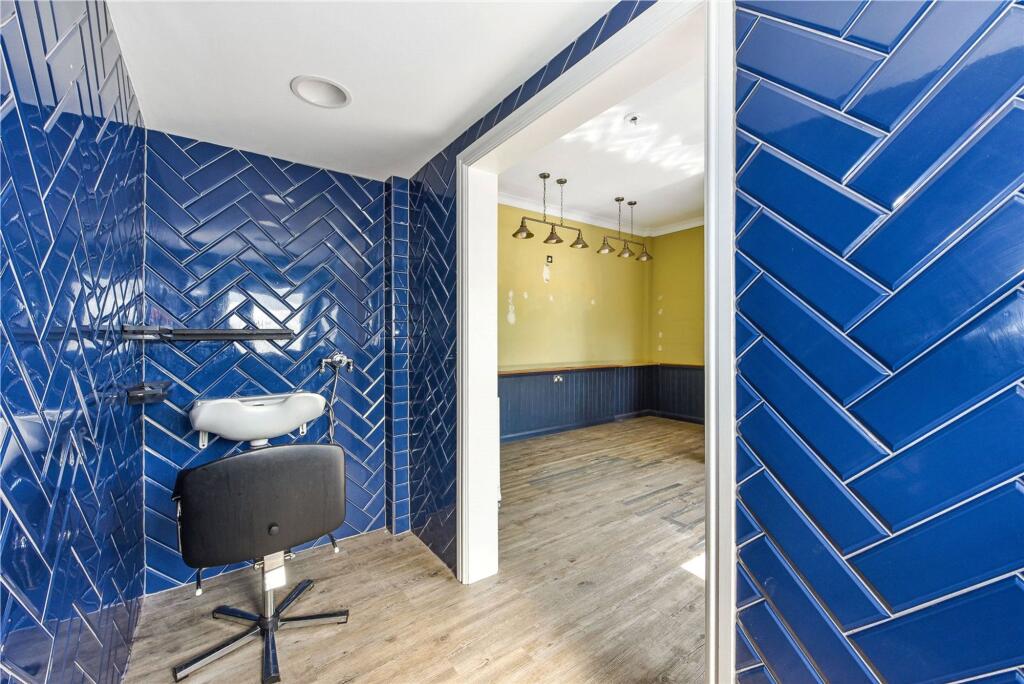 Salon