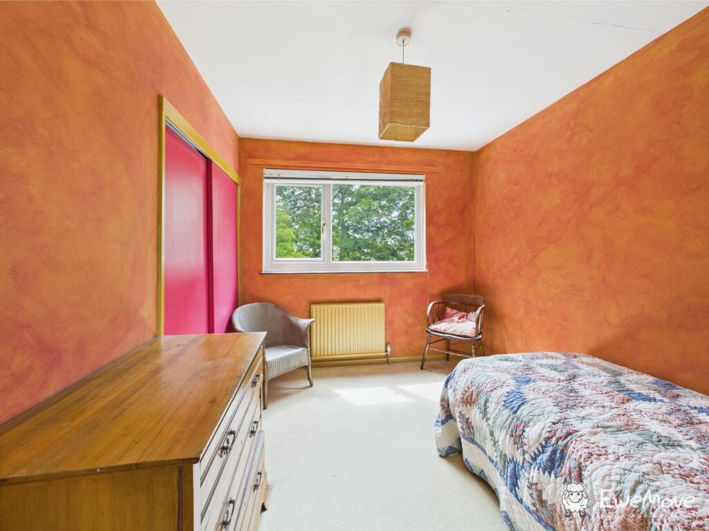 CAM02877G0-PR0069-STILL009