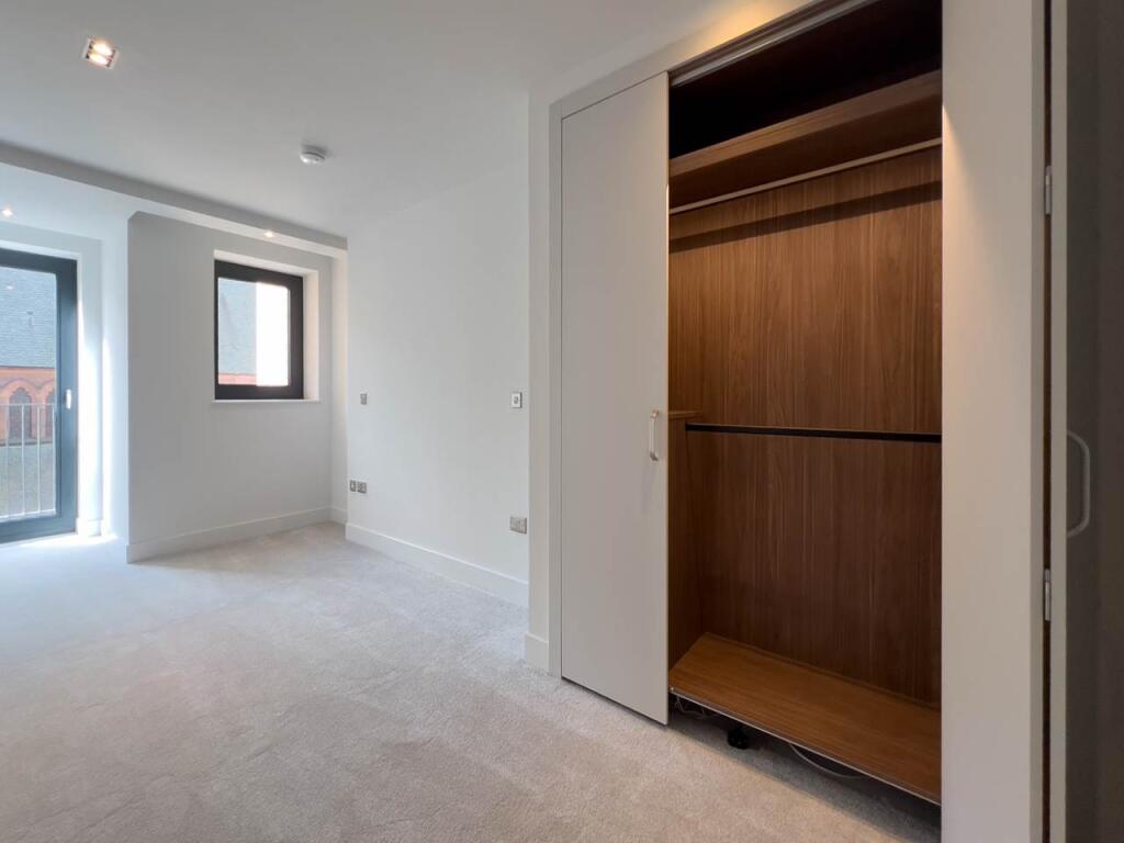 VV-Mid-Apartment 11-