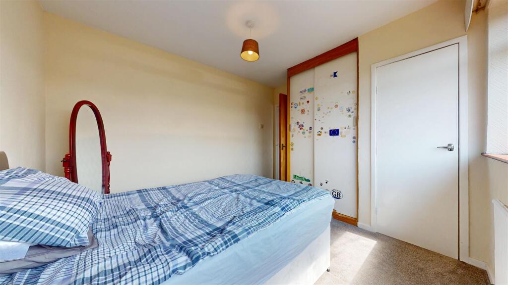 Stanley Avenue Bedroom