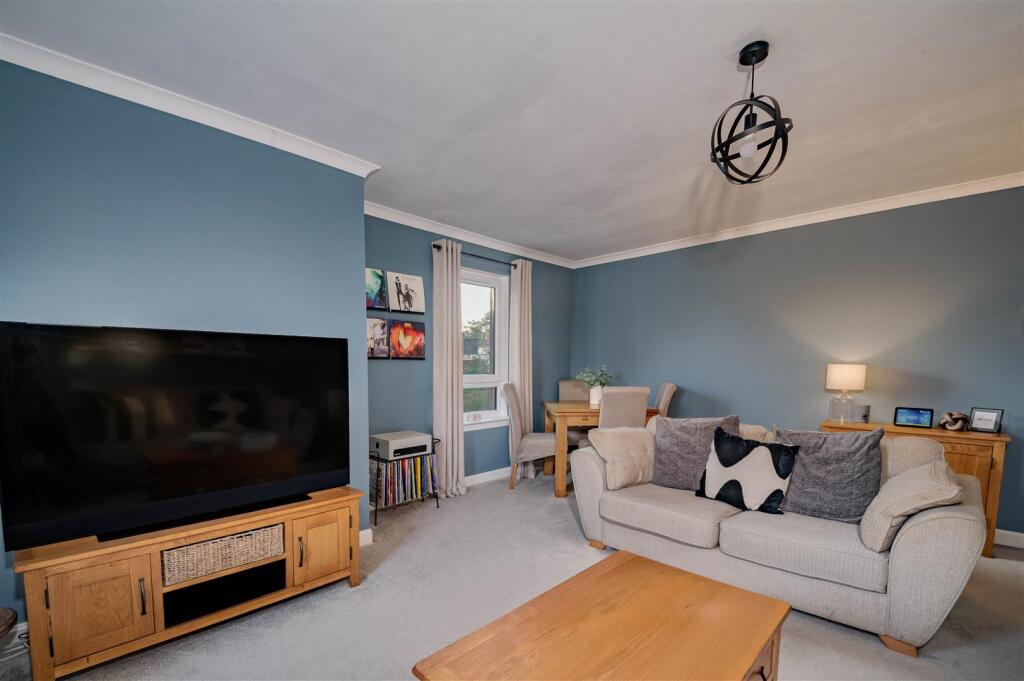 23 Braemar Gardens BF-14.JPG