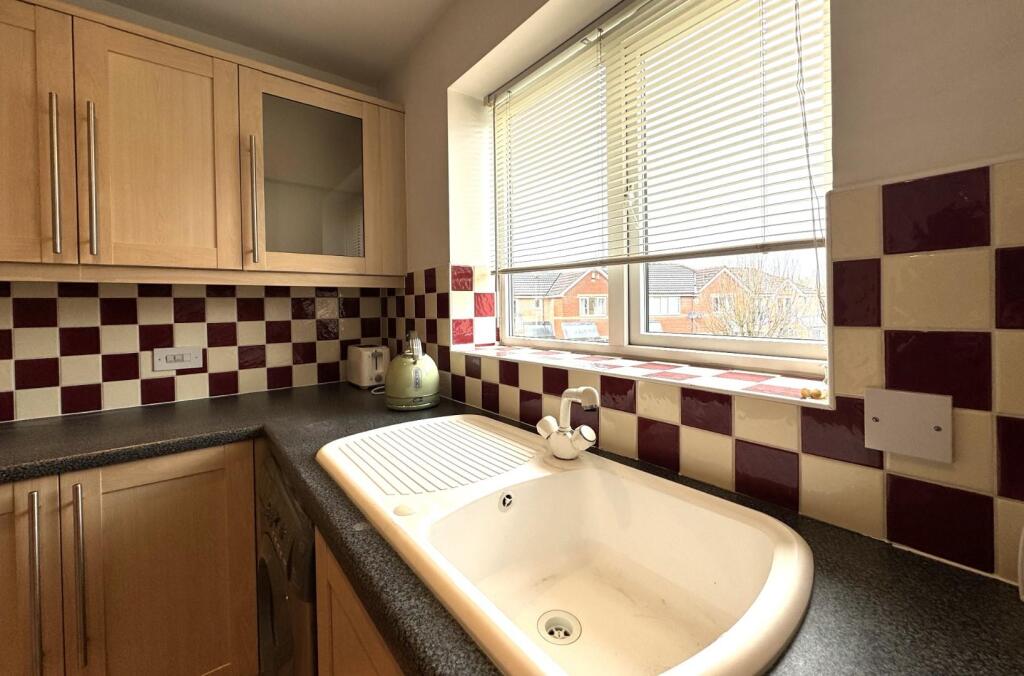 Kitchen 1.jpg