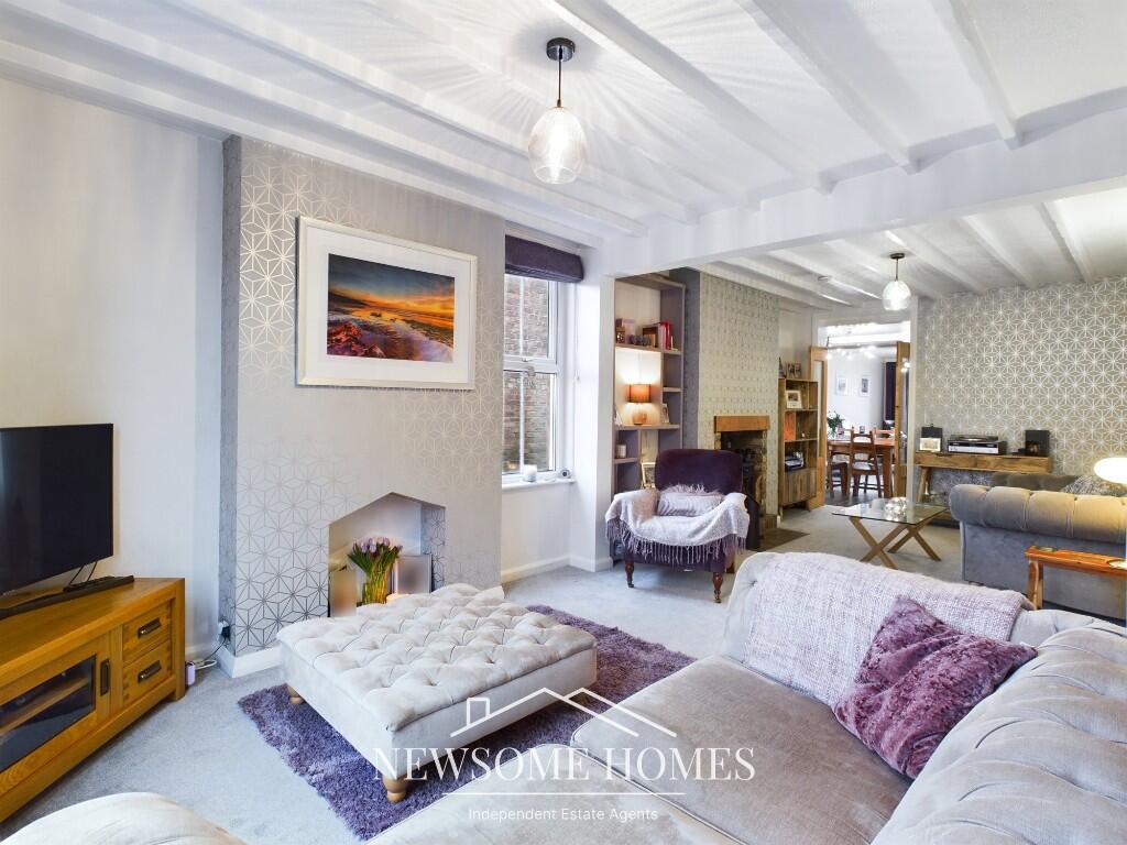 Lounge/ Sitting Room