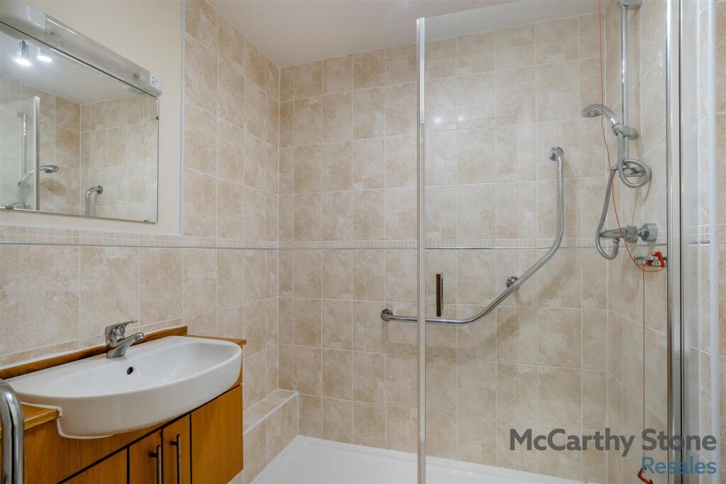 8657635-interior06.jpg