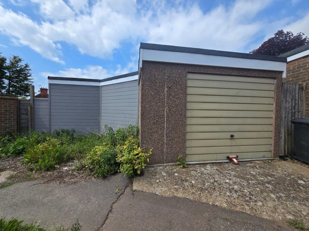 Garage (8)