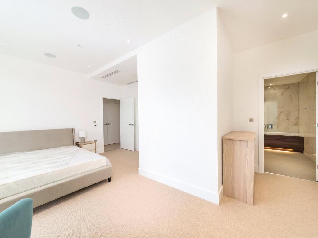 Westbourne Apartment