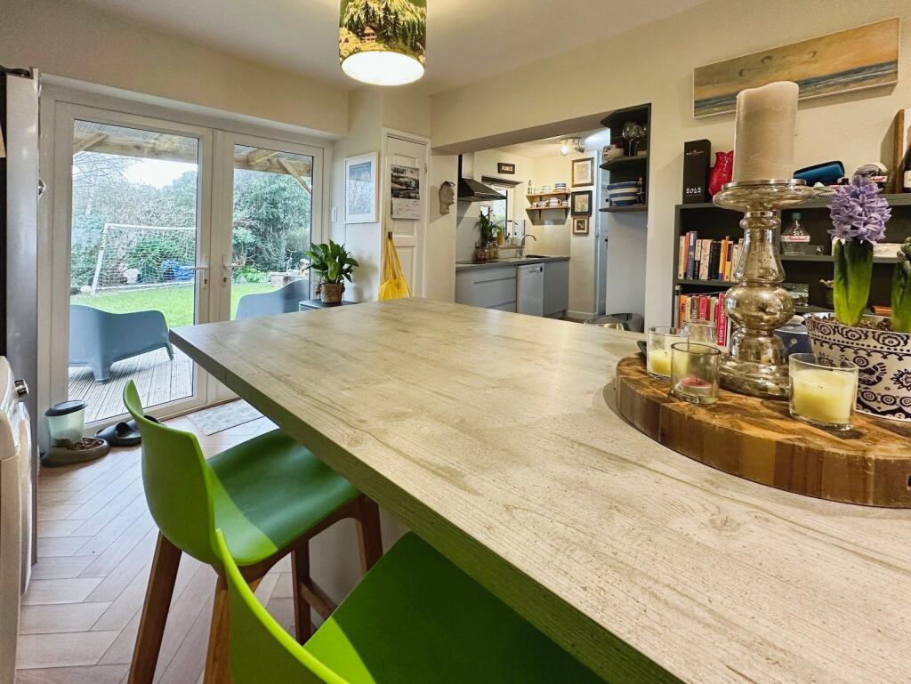 Dining Area &amp; Kitche
