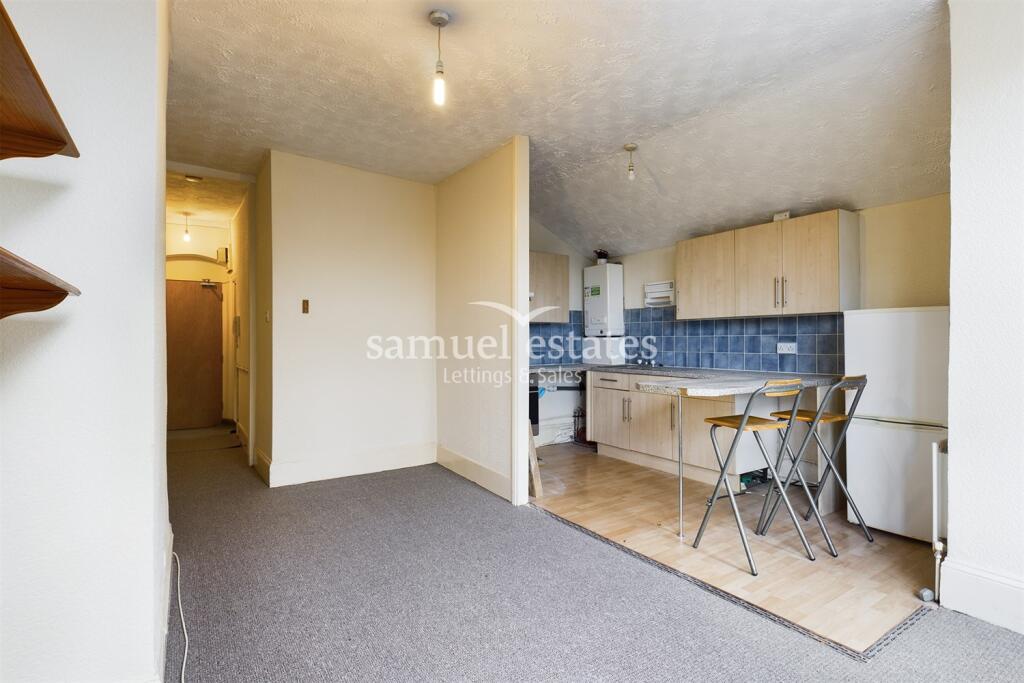 Kitchen/ Reception 