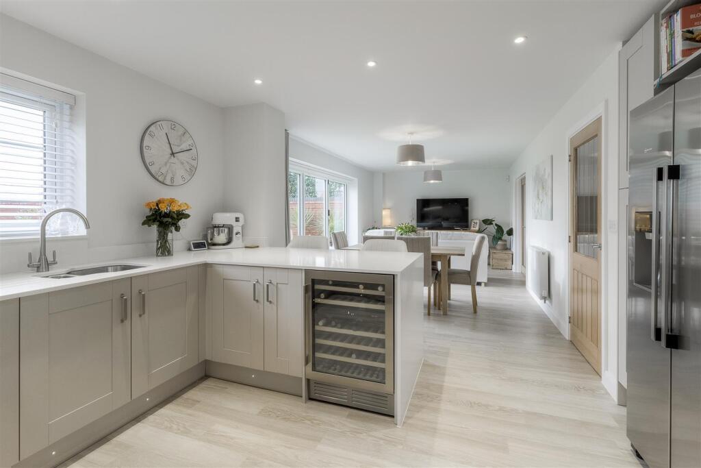 5 Wilson Close 012.jpg