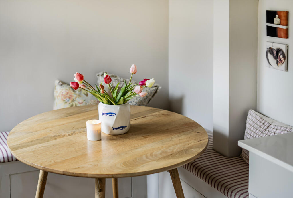 1361505-9-68e01fa...