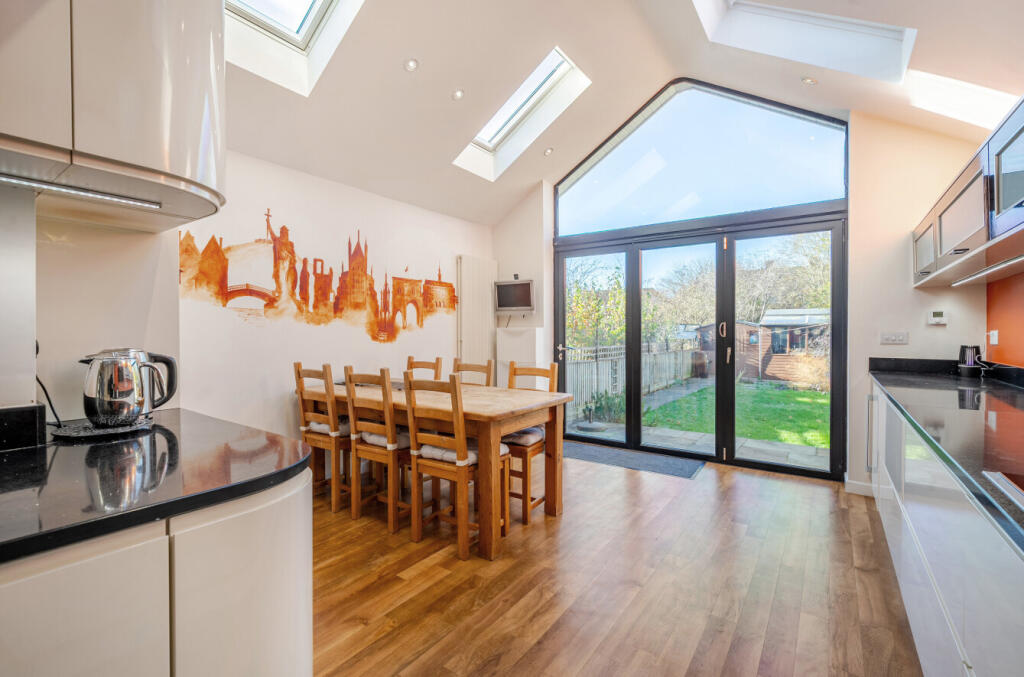 1382771-17-692050...