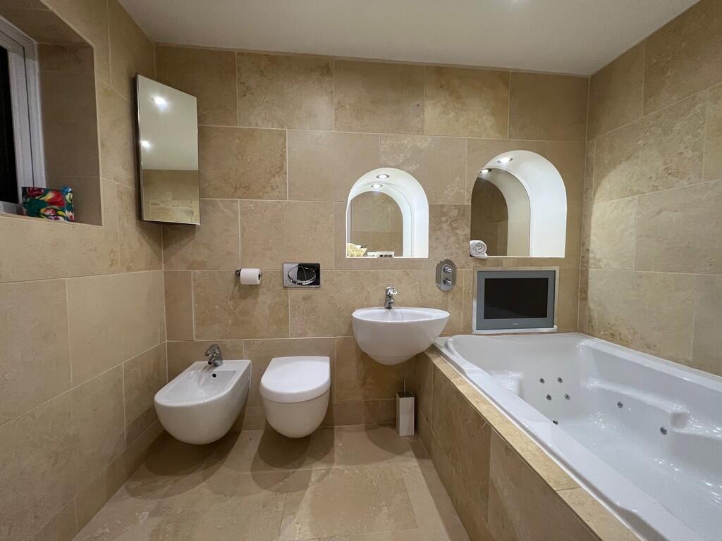 Bathroom ensuite
